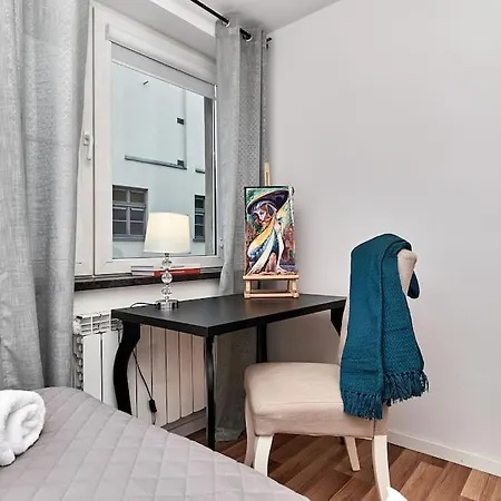 Komfort W Sercu Miasta ヴロツワフ