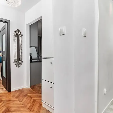 Komfort W Sercu Miasta ヴロツワフ