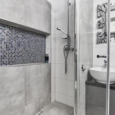 Komfort W Sercu Miasta ヴロツワフ